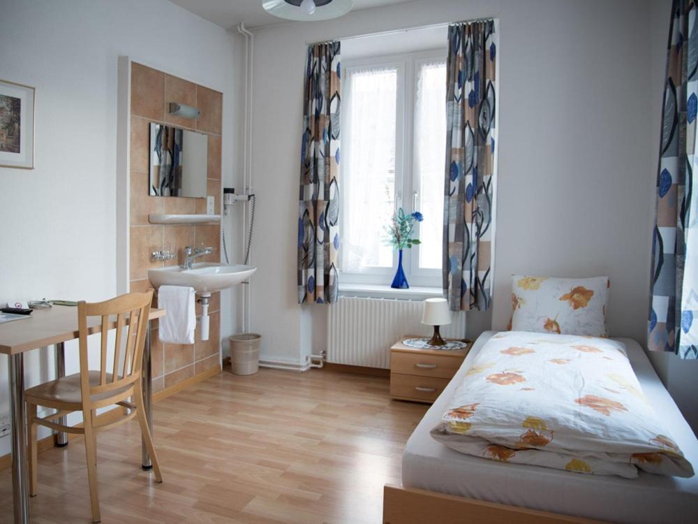 Hotel Restaurant Raben Linthal Kültér fotó