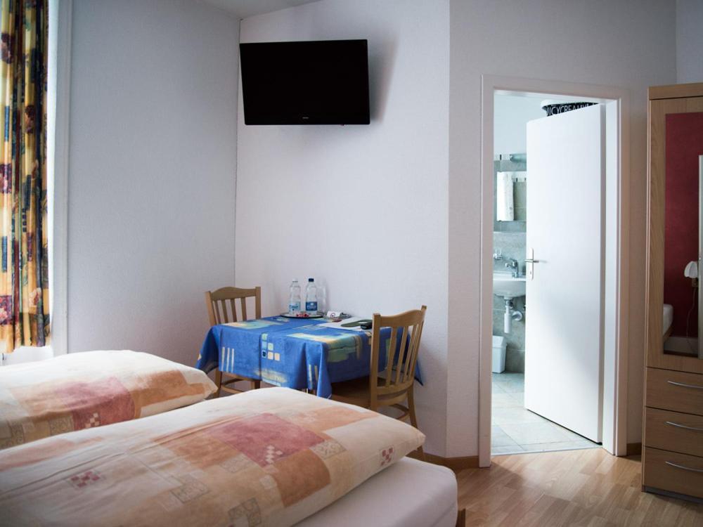 Hotel Restaurant Raben Linthal Kültér fotó