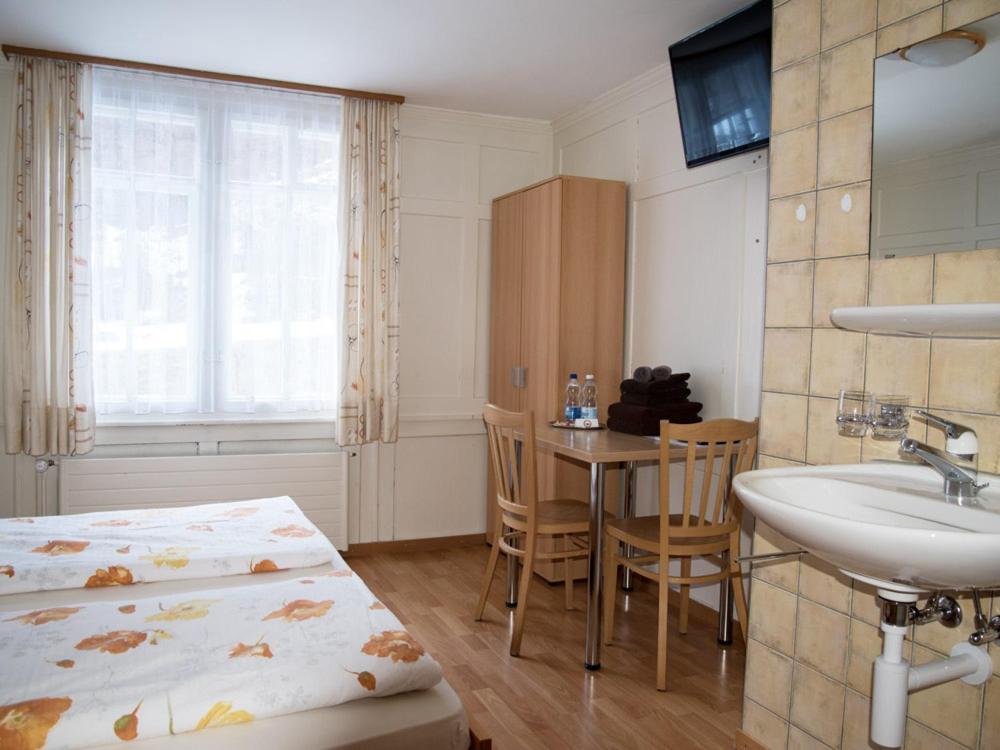 Hotel Restaurant Raben Linthal Kültér fotó