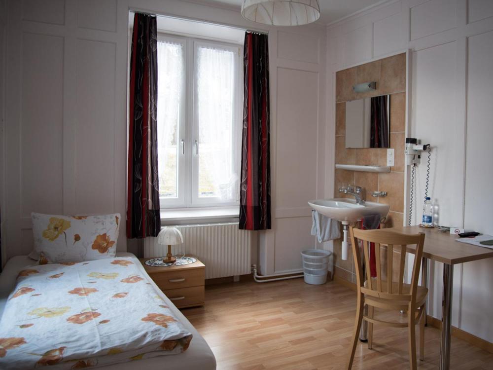 Hotel Restaurant Raben Linthal Kültér fotó