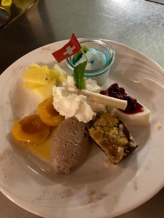 Hotel Restaurant Raben Linthal Kültér fotó