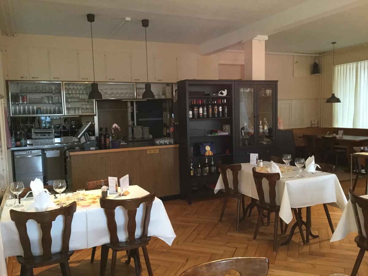 Hotel Restaurant Raben Linthal Kültér fotó