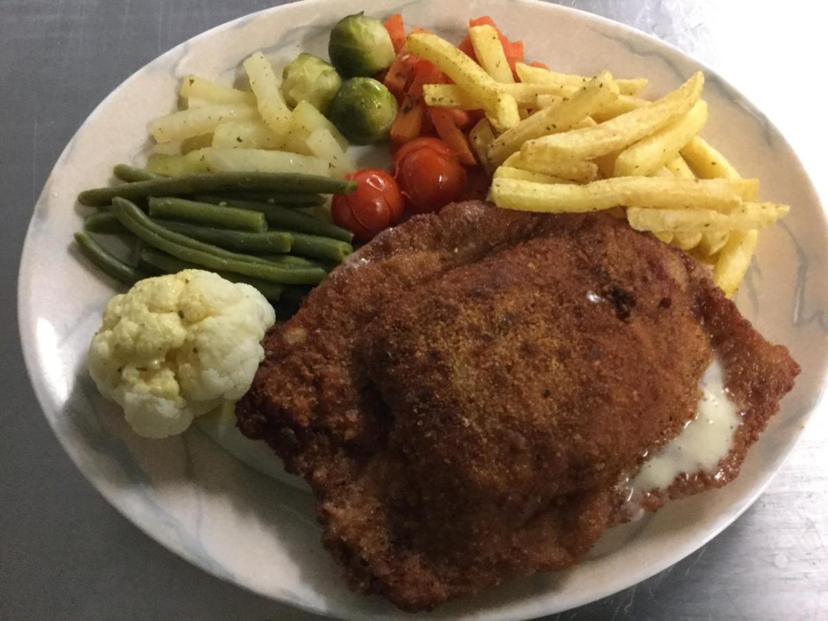 Hotel Restaurant Raben Linthal Kültér fotó